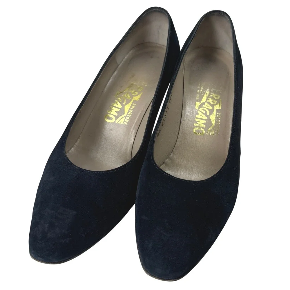 Salvatore Ferragamo Pumps Women 7.5B Blue Navy Suede Kitten Heel Italy Luxury‎